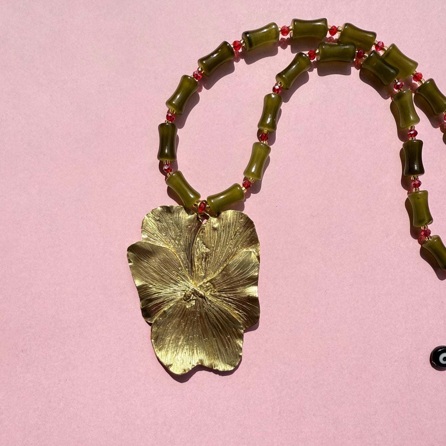 Pansy necklace